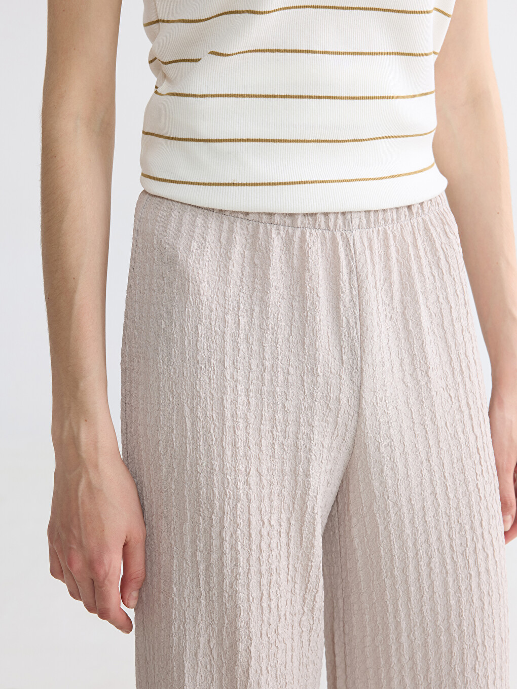 Elastic Waist Textured Women's Trousers-2