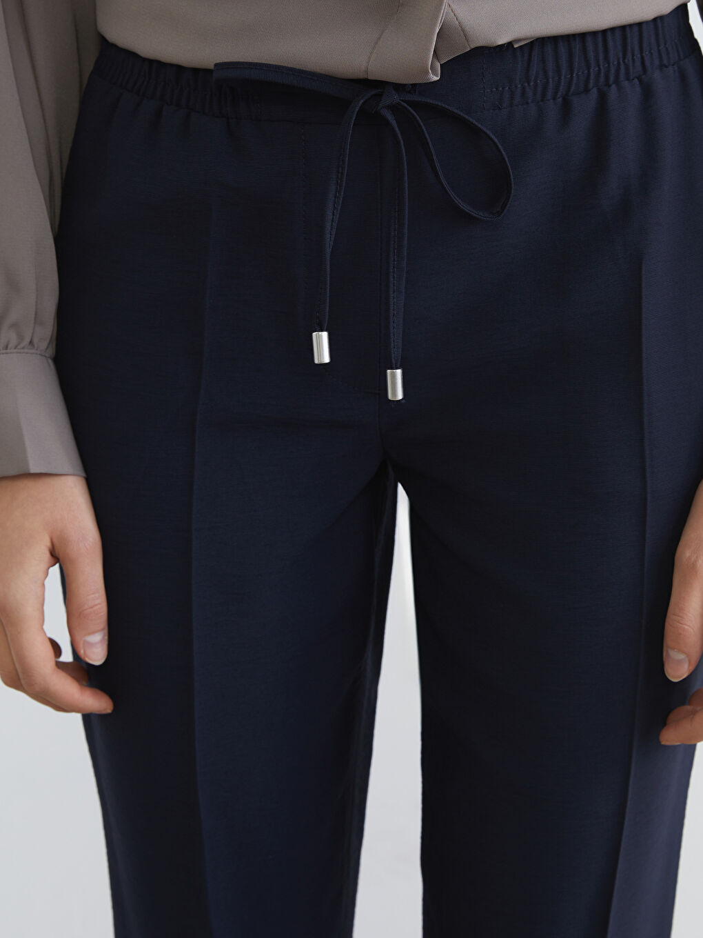 Lacivert Beli Lastikli Havuç Kesim Kadın Pantolon-2