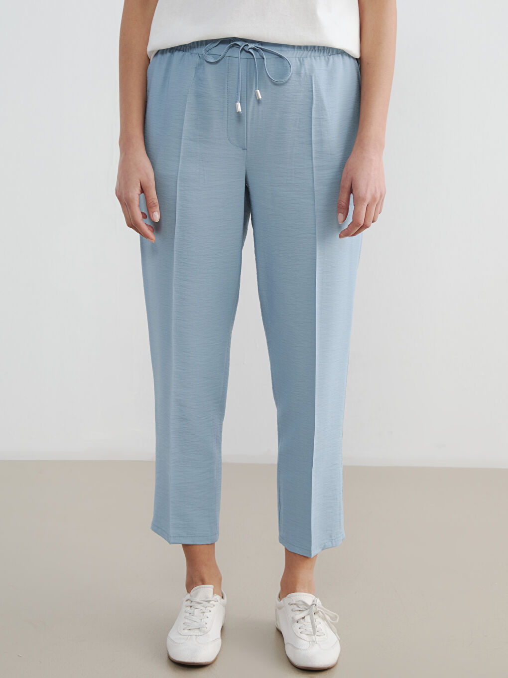 Mavi Beli Lastikli Havuç Kesim Kadın Pantolon-1