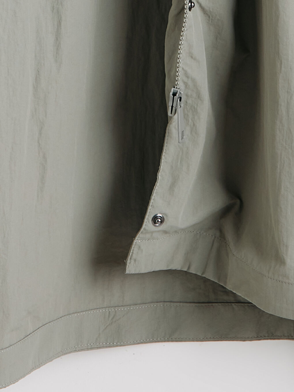 Yeşil Kapüşonlu Kadın Yağmurluk-6