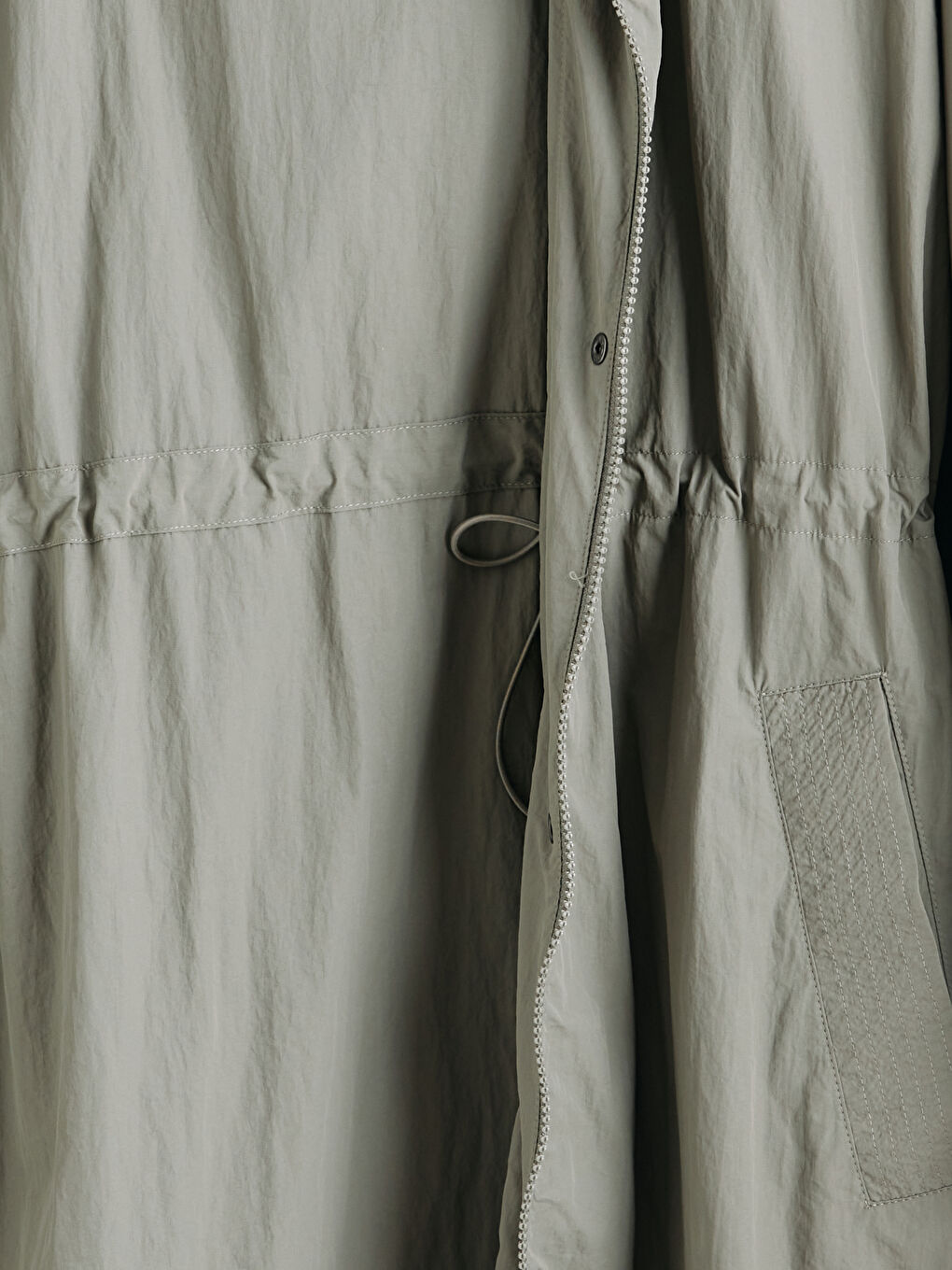 Yeşil Kapüşonlu Kadın Yağmurluk-8