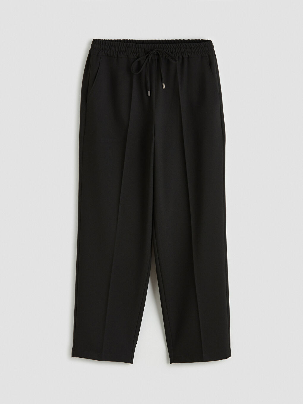 ქალი შავი შარვალი-4