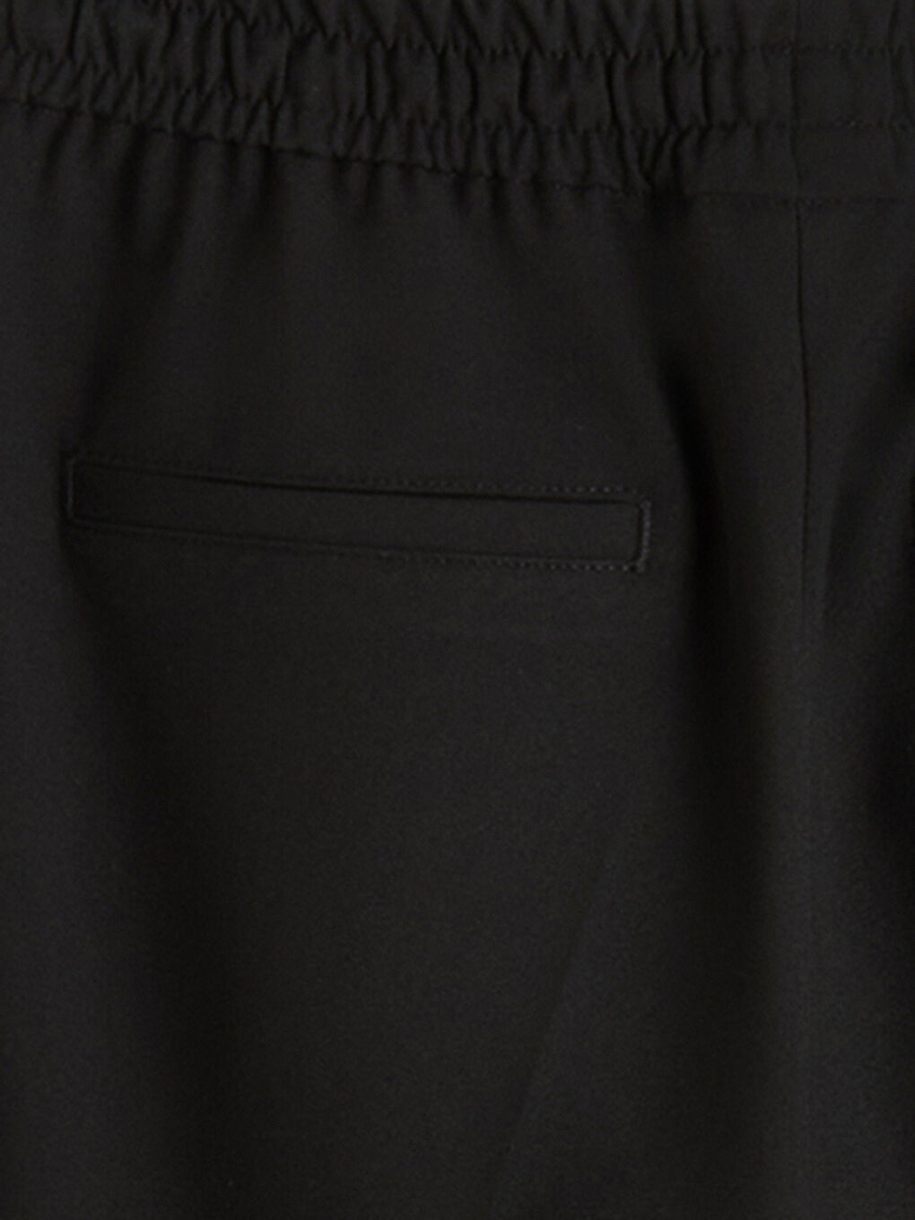 ქალი შავი შარვალი-5