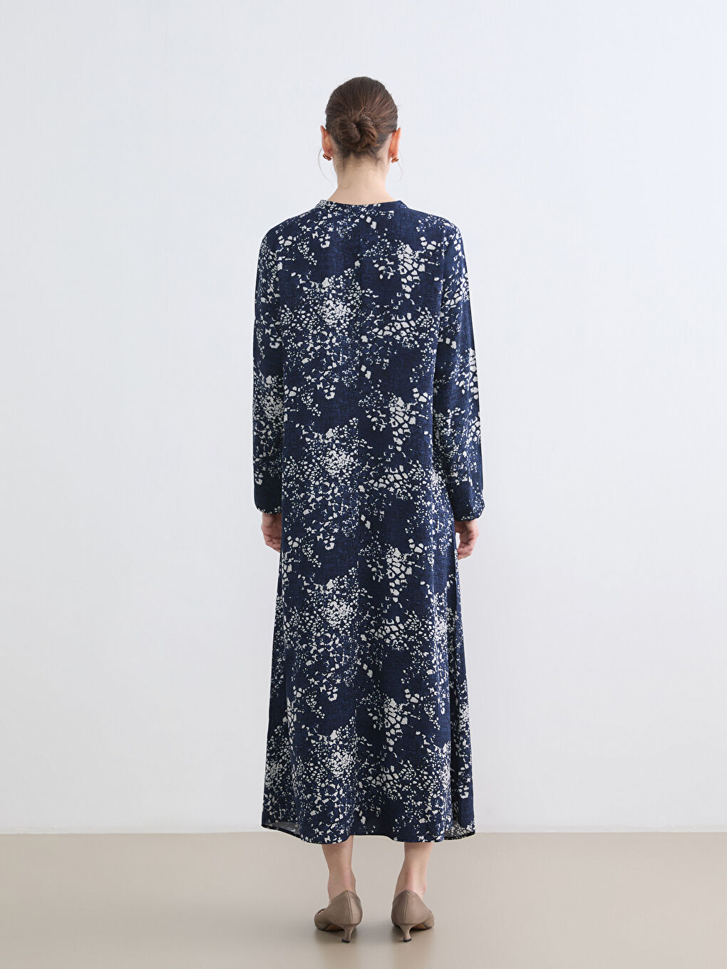 فستان كحلي امرأة-3