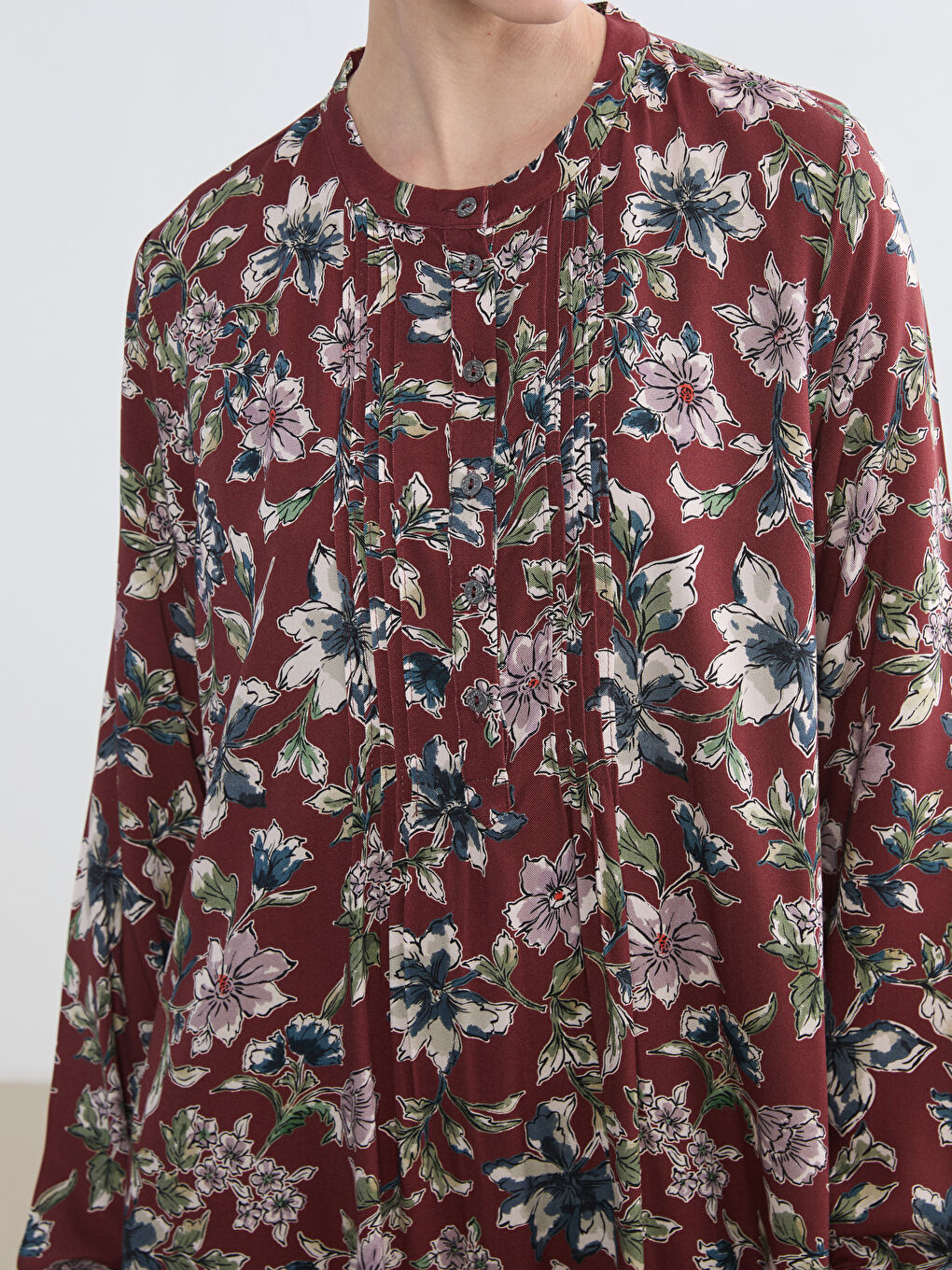 فستان أحمر امرأة-2