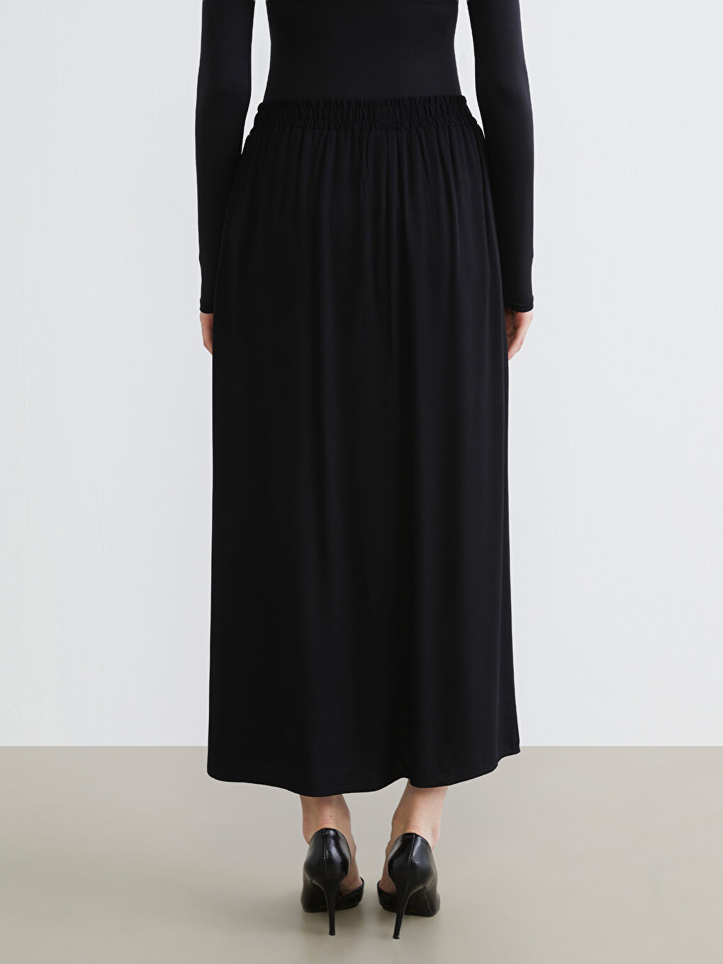 Siyah Beli Lastikli Belmando Kloş Etek-3