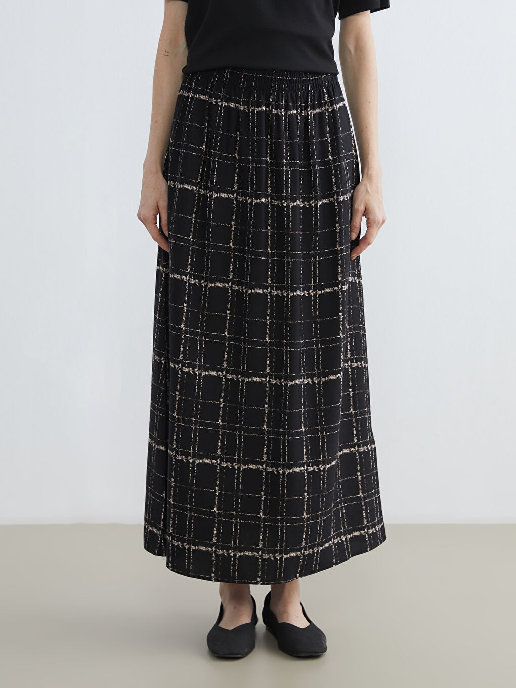 Siyah Beli Lastikli Desenli Belmando Kloş Etek-1