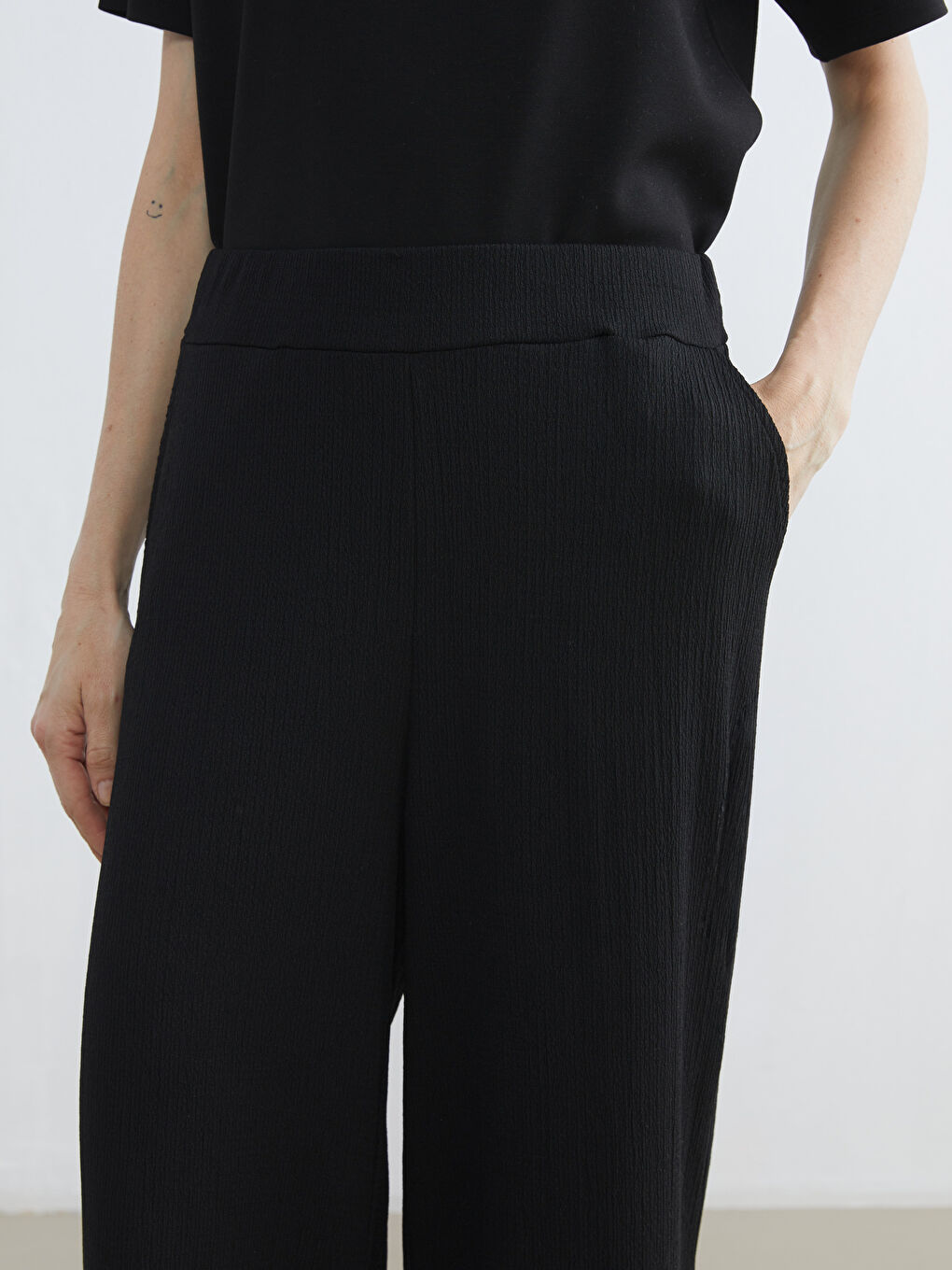 Siyah Beli Lastikli Dokulu Geniş Paça Kadın Pantolon-2