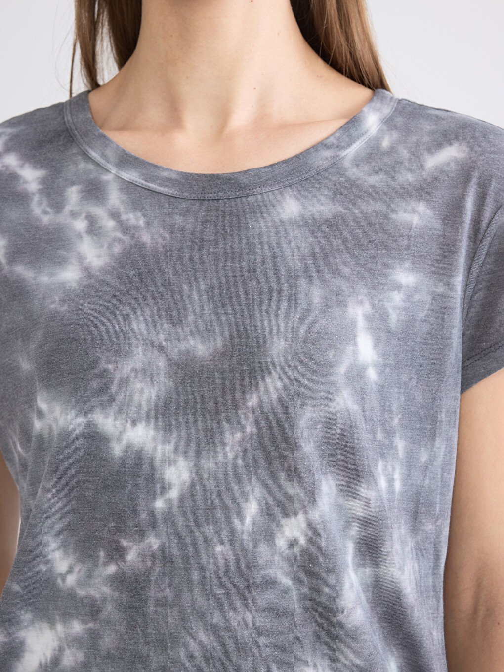 Crew Neck Tie-dye Patterned Women's T-shirt-2
