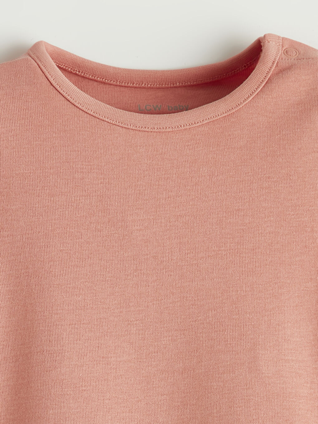 Two-piece ruffled baby girl snap-closure bodysuit.-2