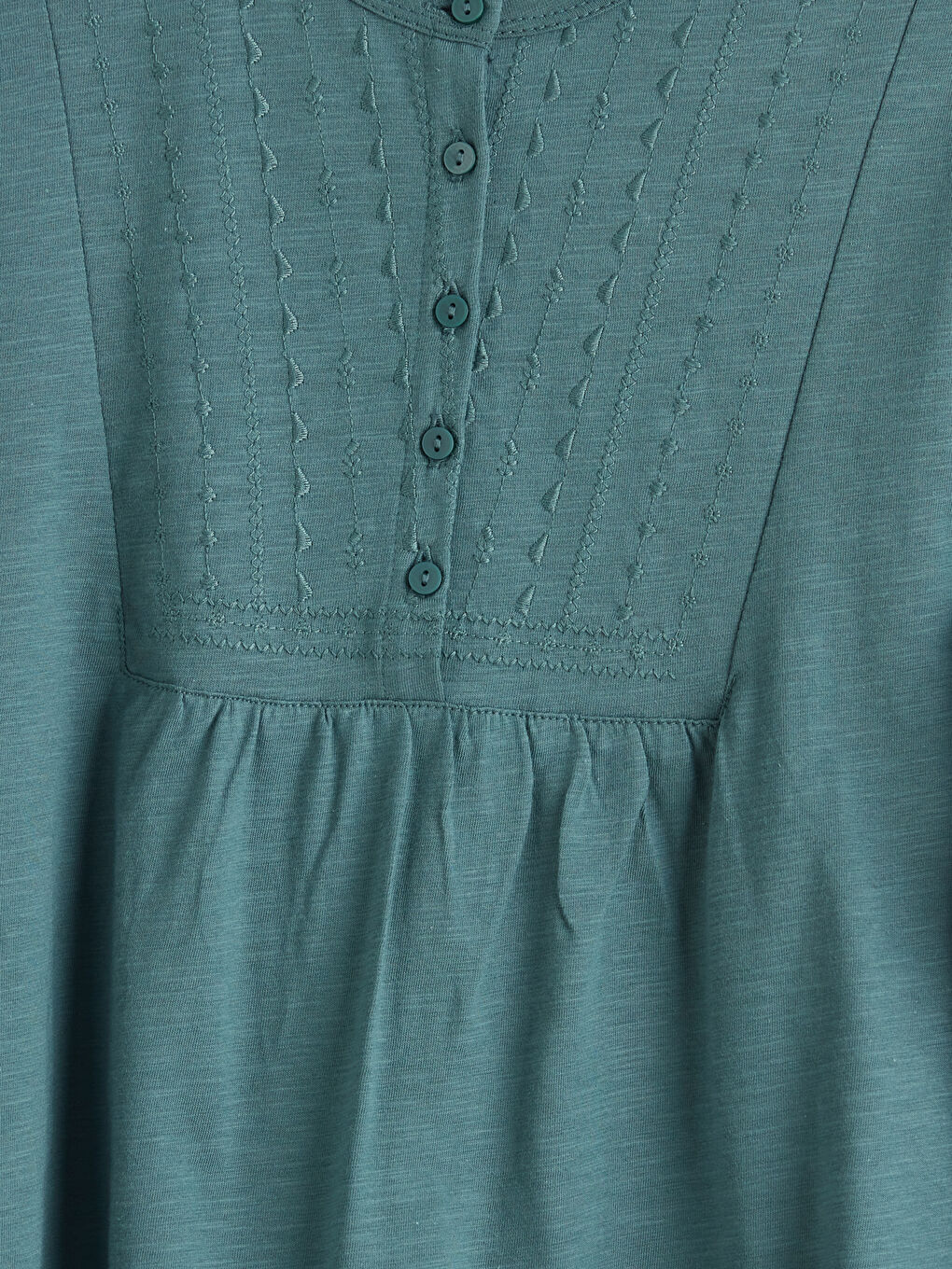 Yeşil Bisiklet Yaka Nakışlı Bluz-2