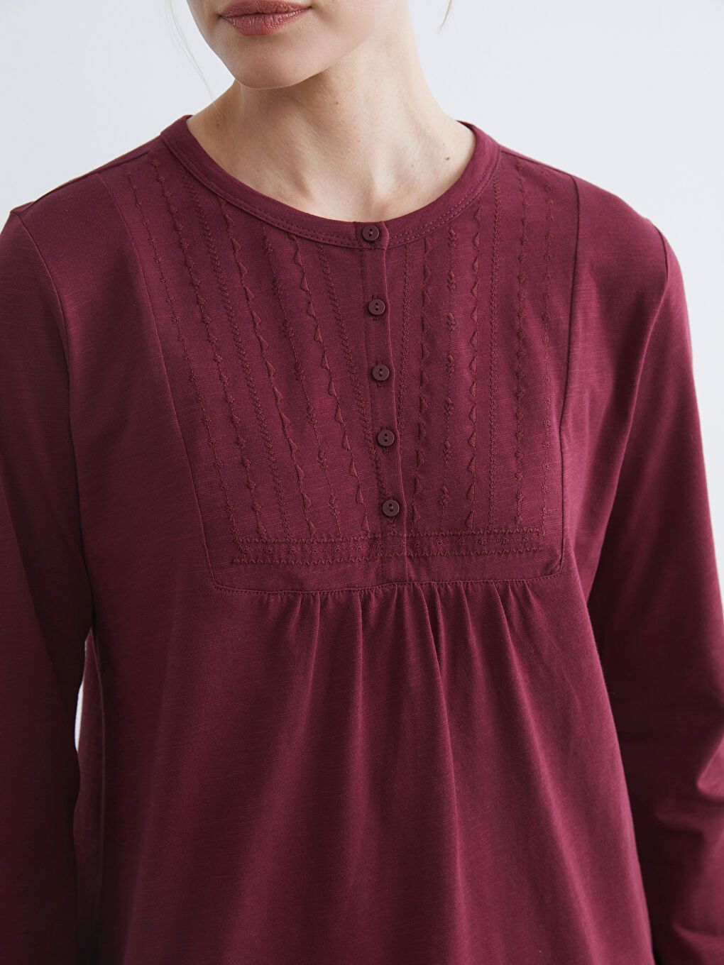 Bordo Bisiklet Yaka Nakışlı Bluz	-2
