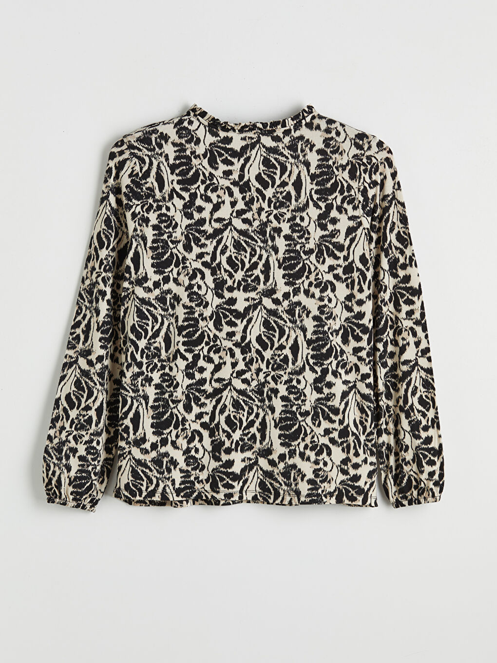 Bej Fırfırlı Dik Yaka Desenli Bluz-1