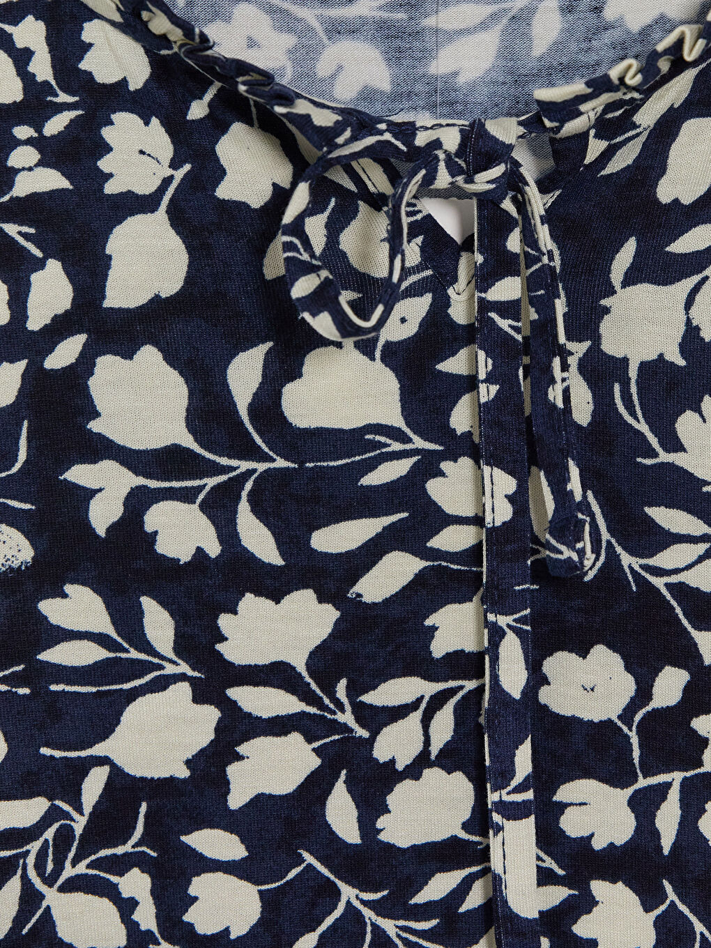 Mavi Bağlamalı Yaka Çiçekli Bluz-2