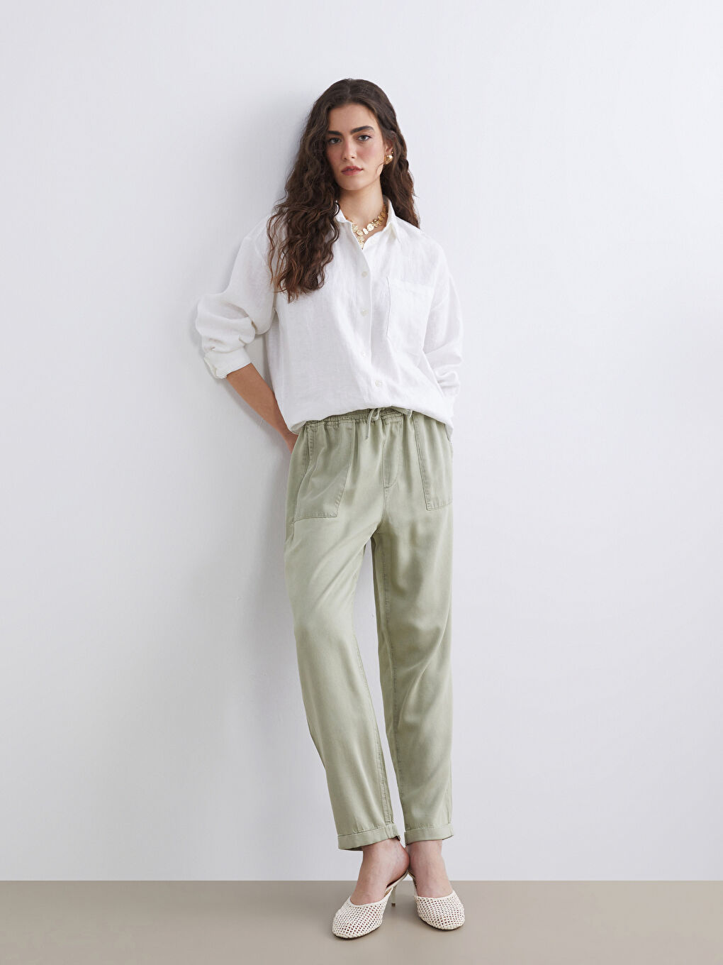 Yeşil Beli Lastikli Carrot Fit Kadın Jean Pantolon