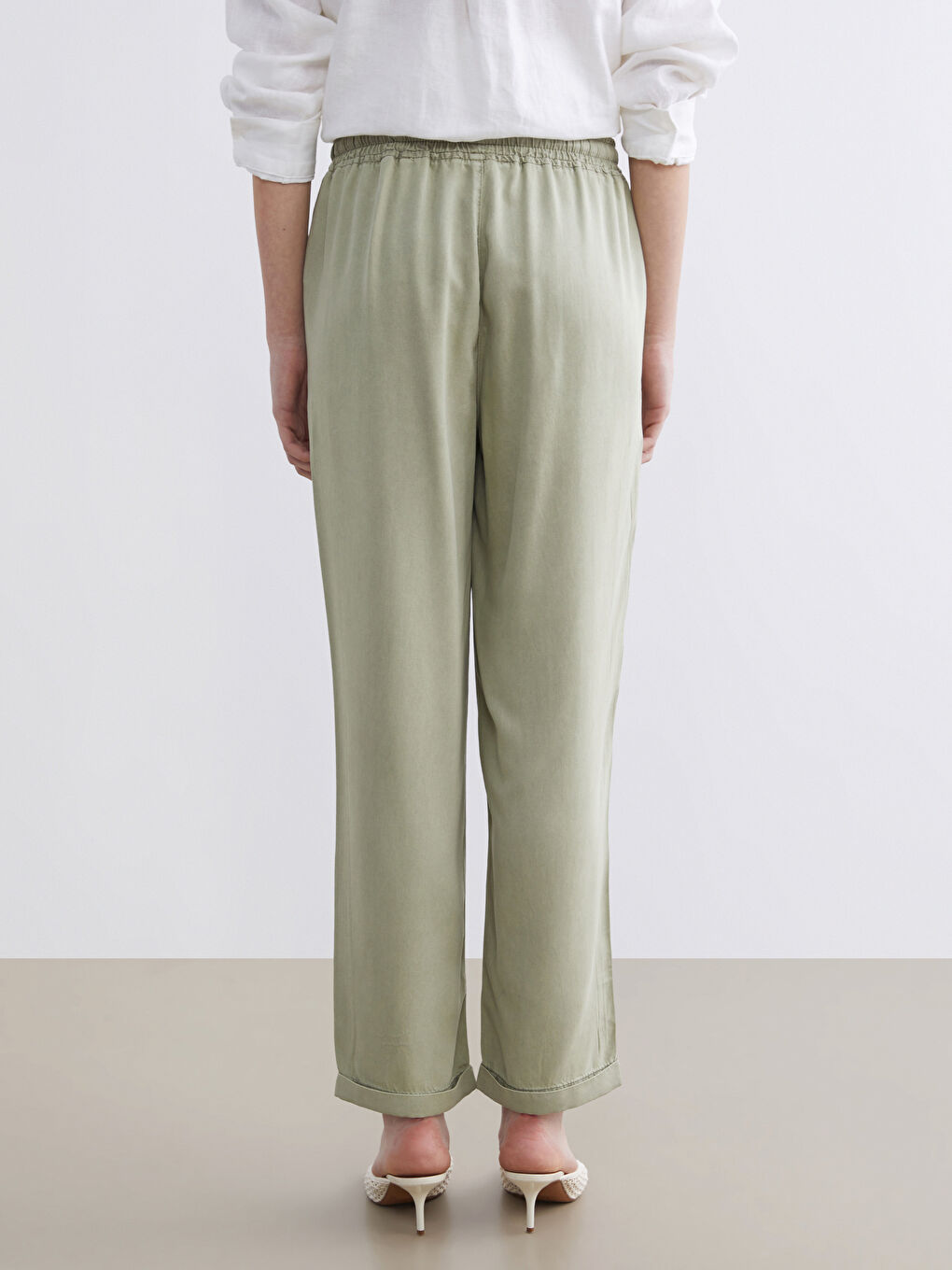 Yeşil Beli Lastikli Carrot Fit Kadın Jean Pantolon-3