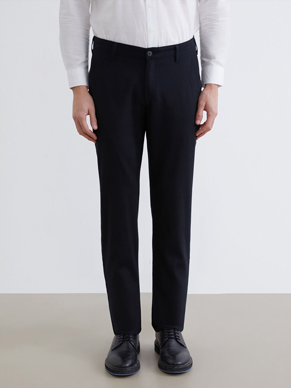 Siyah Standart Kalıp Erkek Chino Pantolon-1