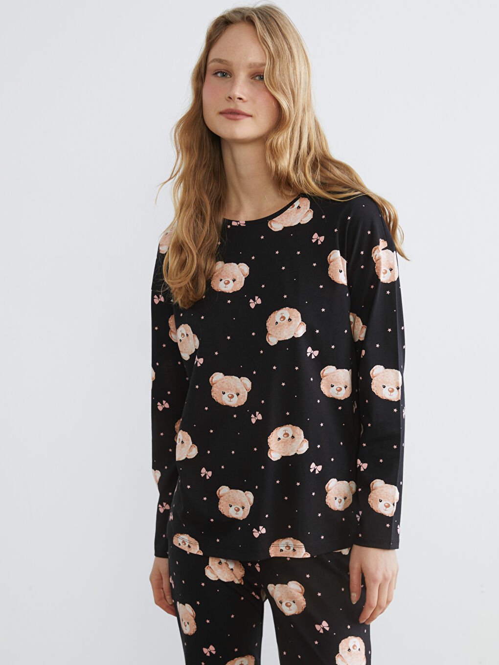 Siyah Bisiklet Yaka Ayı Baskılı Kadın Pijama Takımı-1