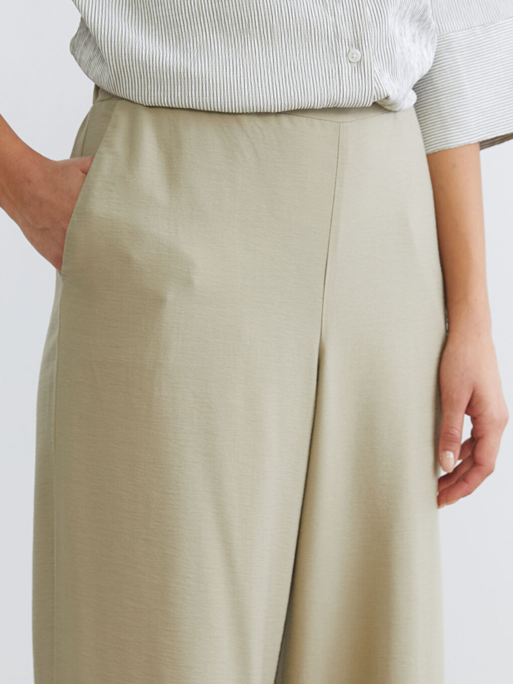 Yeşil Beli Lastikli Geniş Paça Kadın Pantolon-2