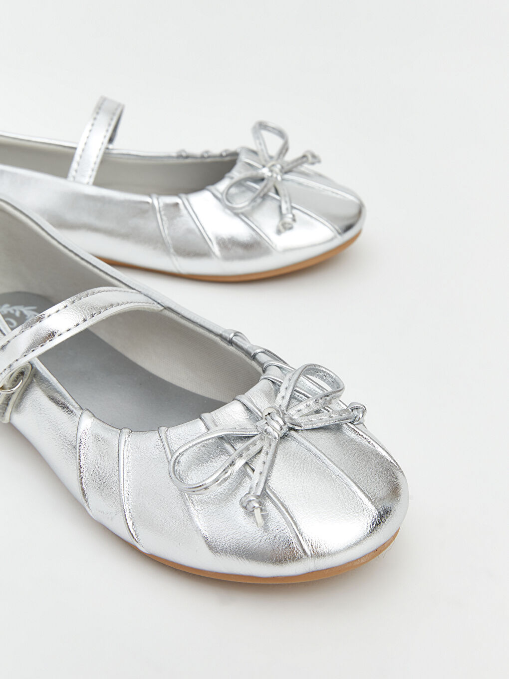 Gri Fiyonk Detaylı Kız Çocuk Babet-2