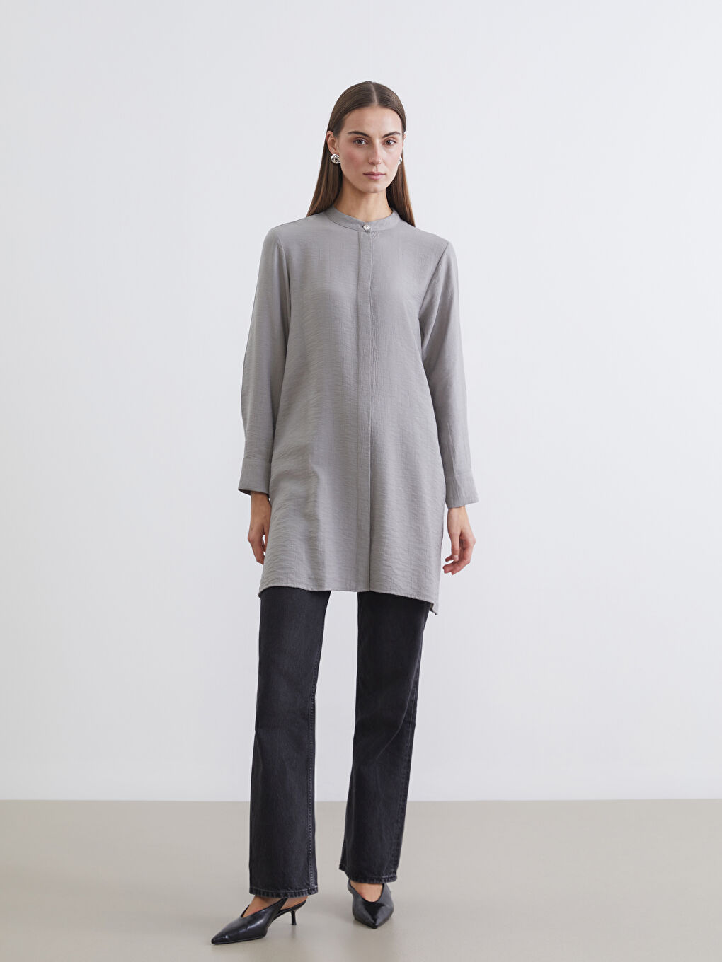 Gri Hakim Yaka Dokulu Kadın Gömlek Tunik-1