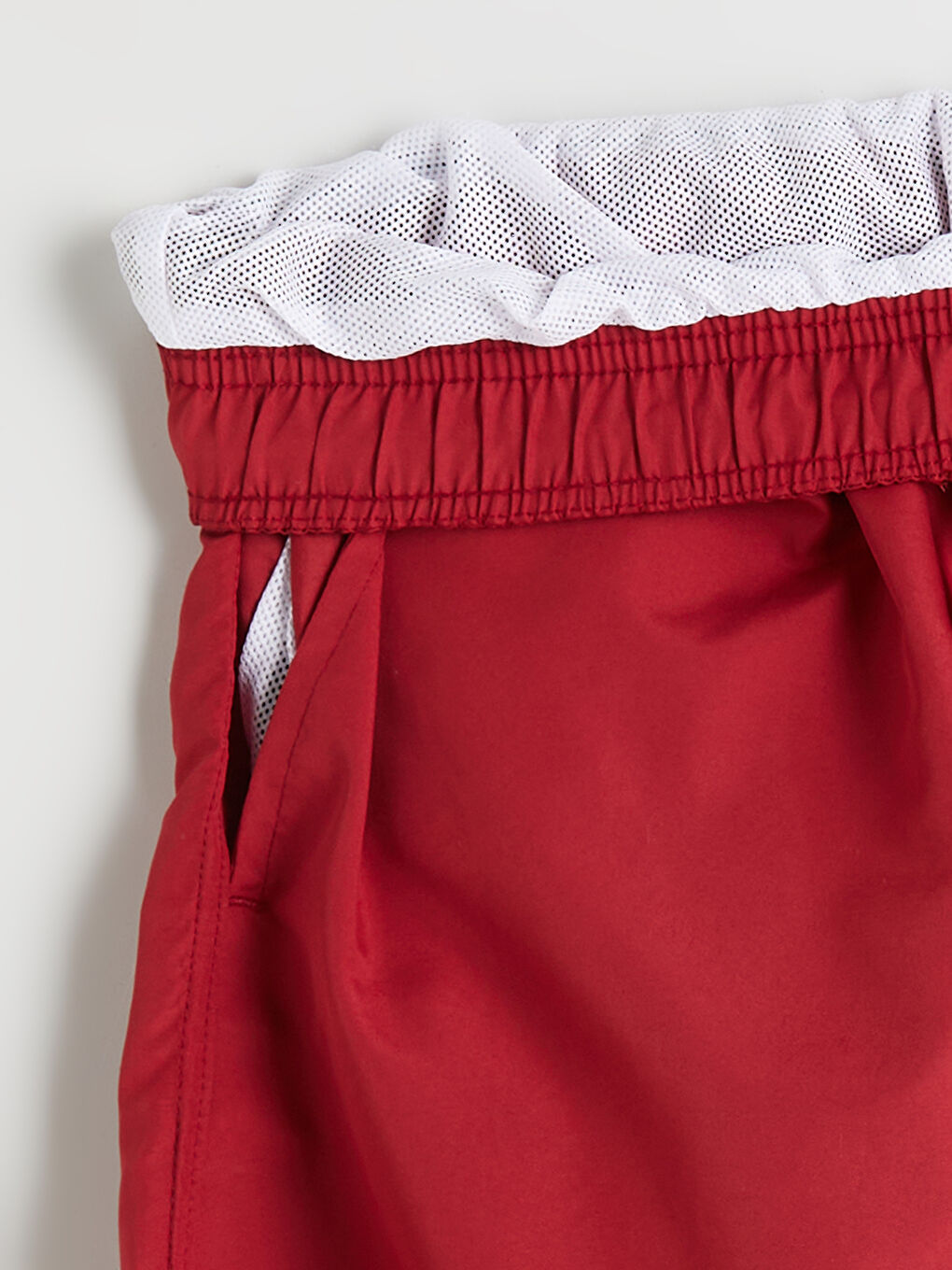 Kırmızı Diz Hizası Boy Basic Erkek Deniz Şortu-5