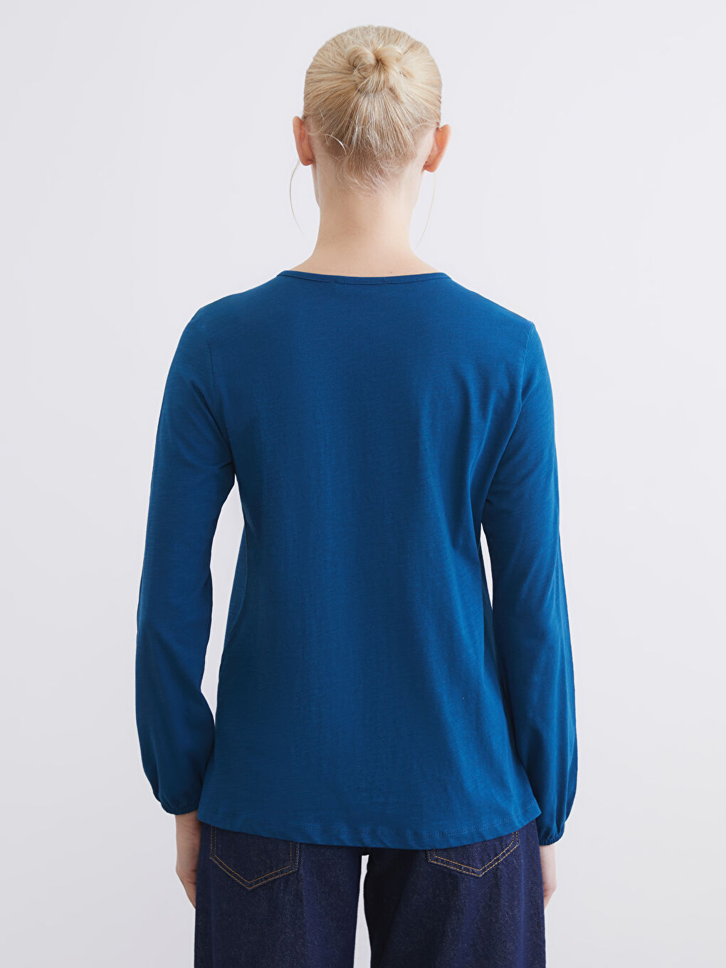 Tie Neck Embroidered Blouse-4