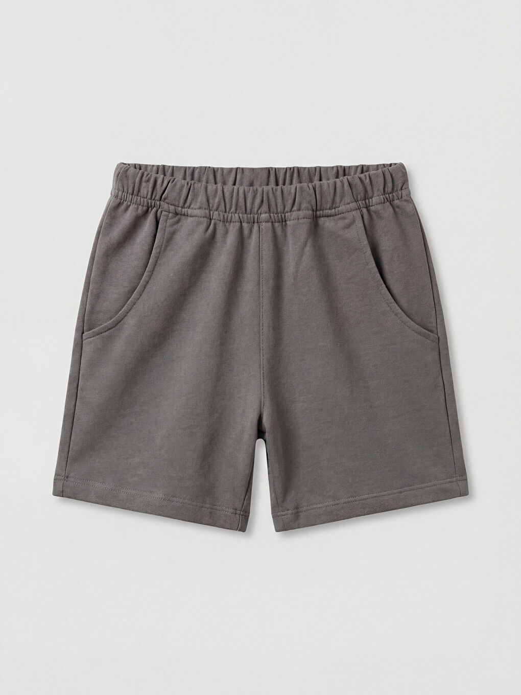 طقم تيشيرت وشورت منقوش للأولاد الرضع-4