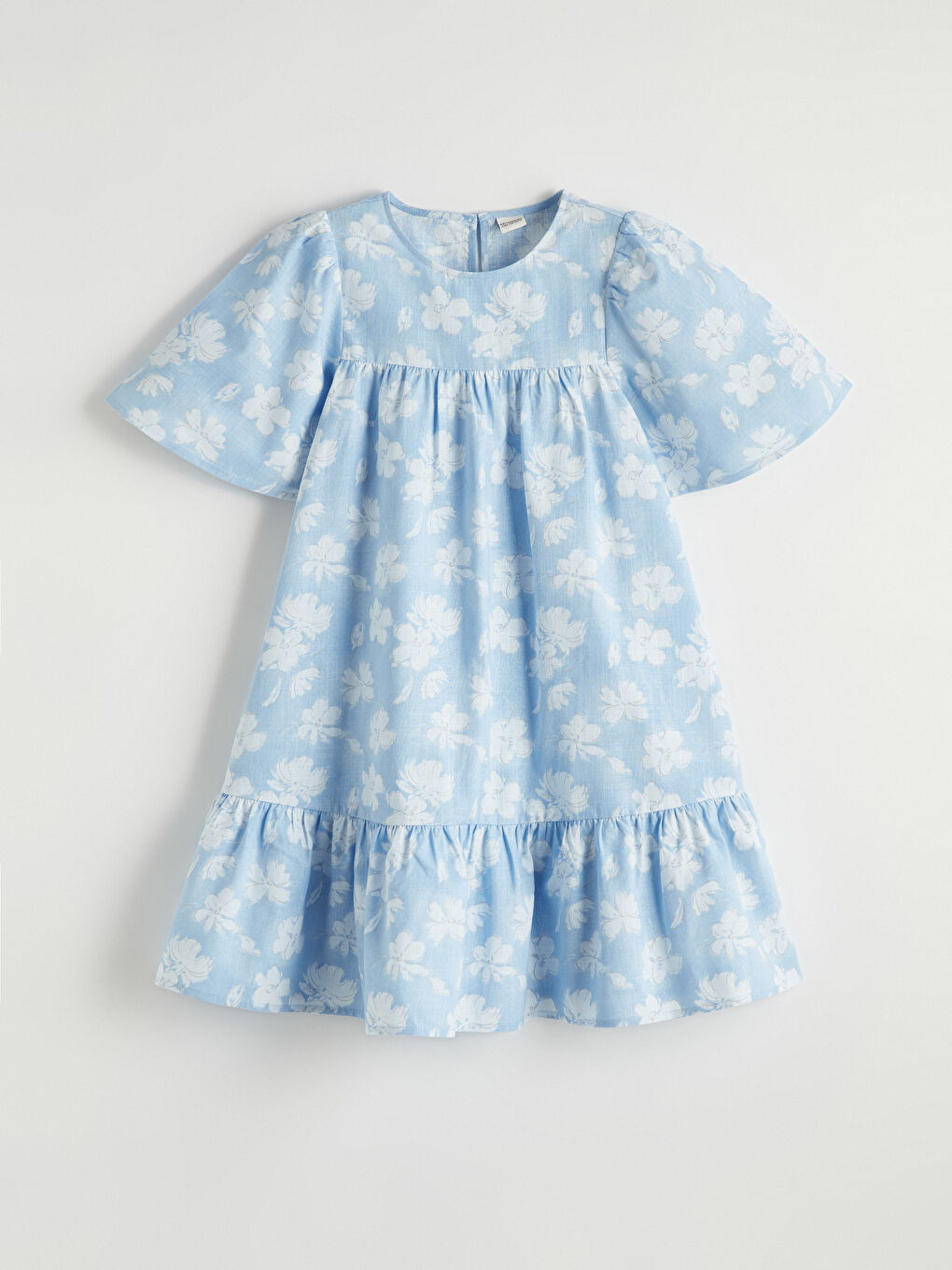 فستان أزرق فتاة