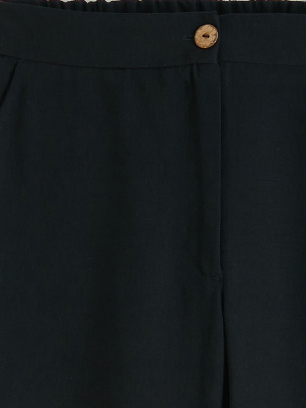 Siyah Beli Lastikli Standart Fit Kadın Kapri-2