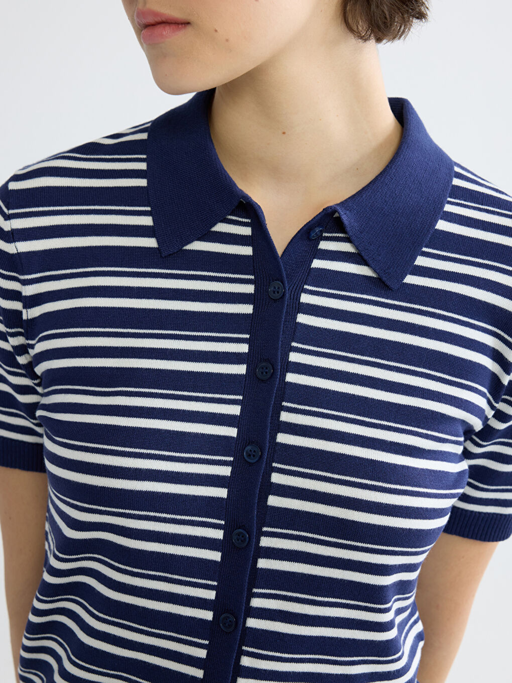 كارديجان تريكو مُخَطَّط للسيدات بياقة بولو-2