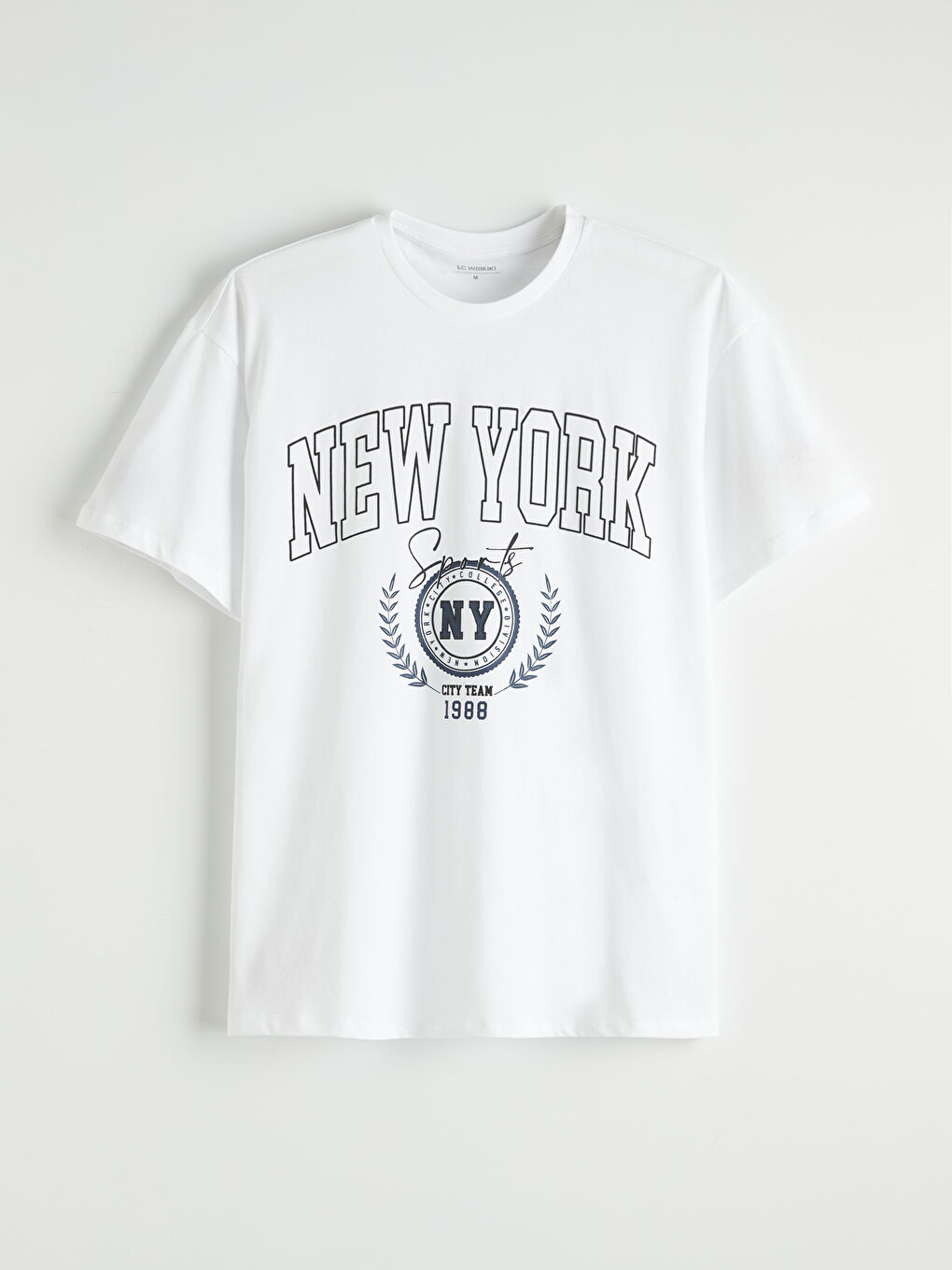 Beyaz Bisiklet Yaka New York Baskılı Kadın Tişört