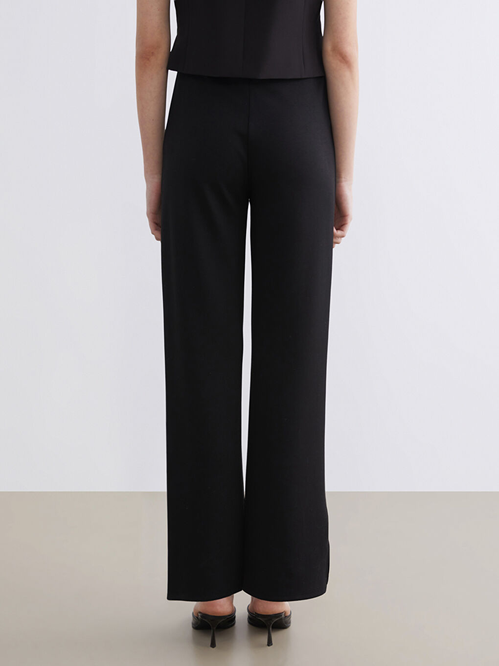 Siyah Beli Lastikli Soft Touch Kadın Pantolon-3