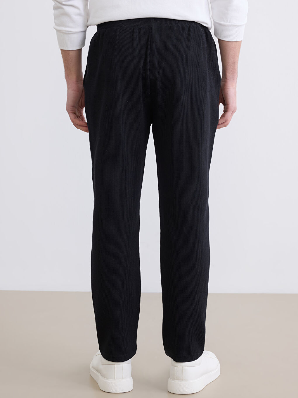 Siyah Standart Kalıp Erkek Eşofman Altı-3