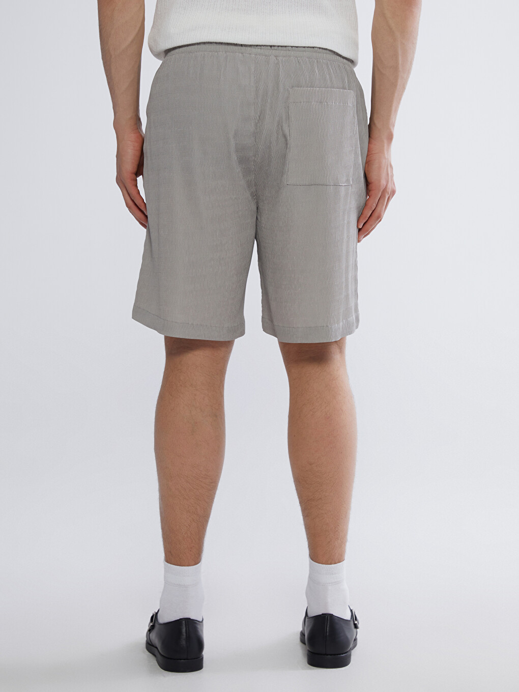 Crinkle Fabric Loose Fit Men's Shorts-7