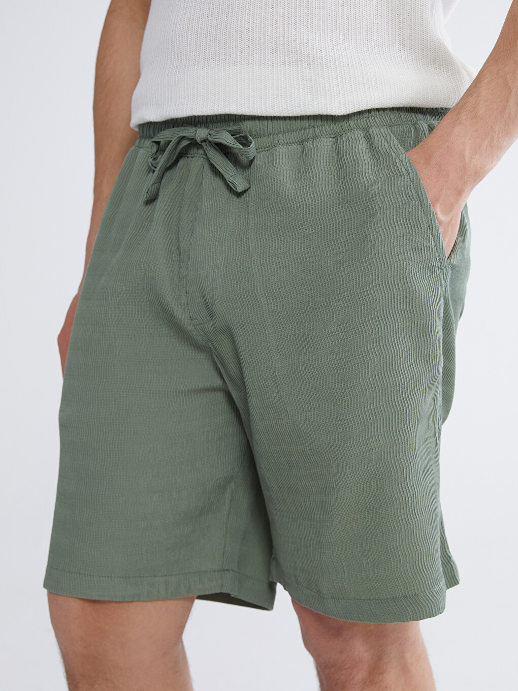 Krinkle Fabric Loose Fit Men's Shorts-5