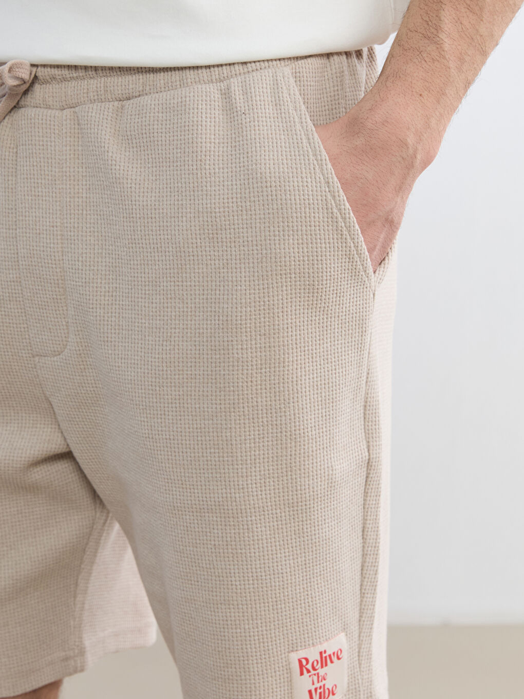 Bej Standart Kalıp Erkek Şort-2