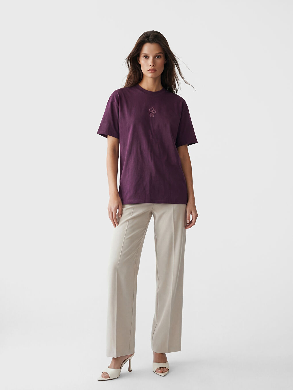 Женская футболка с принтом с круглым вырезом-1