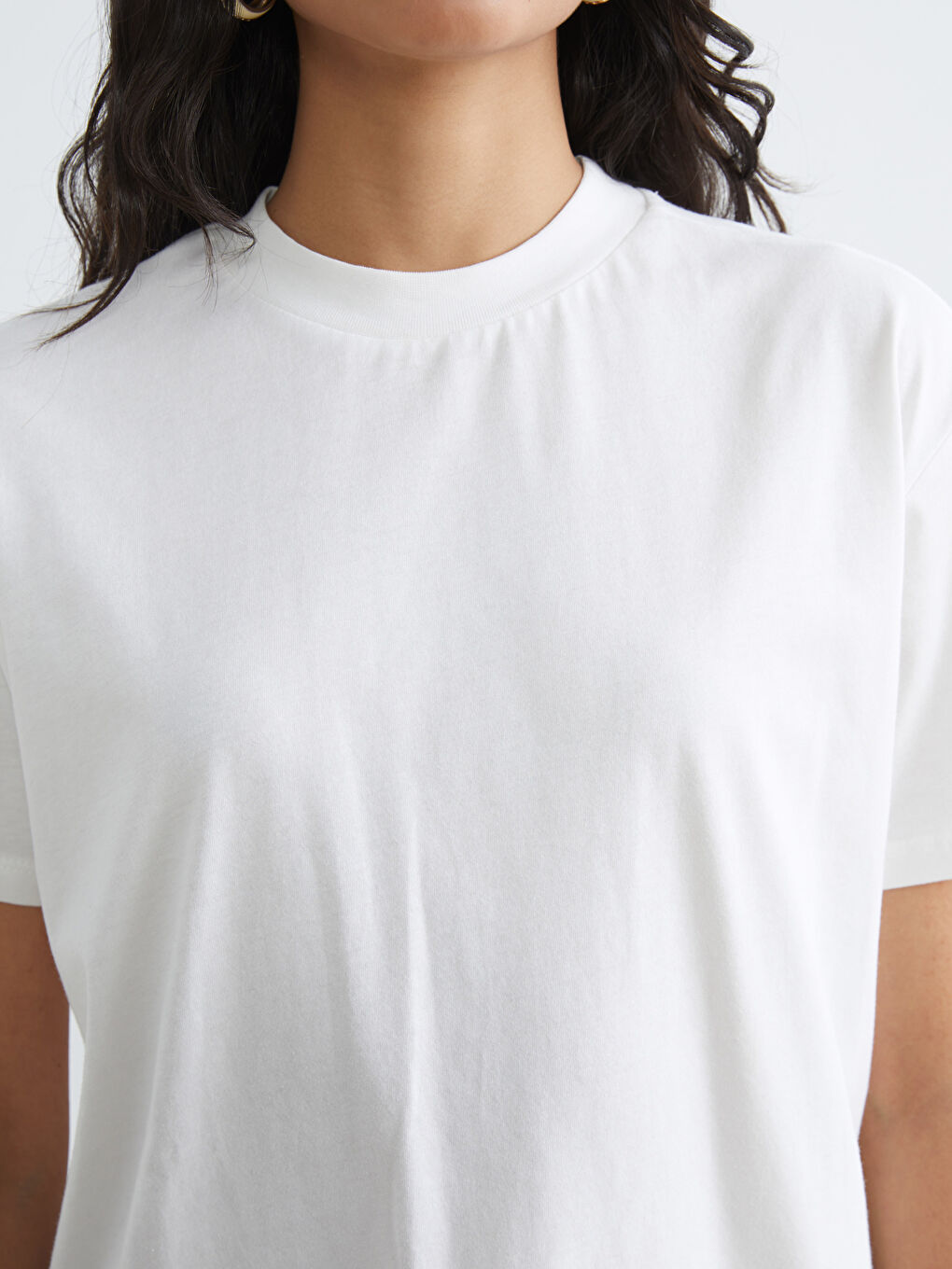 Ekru Bisiklet Yaka Kadın Tişört-2