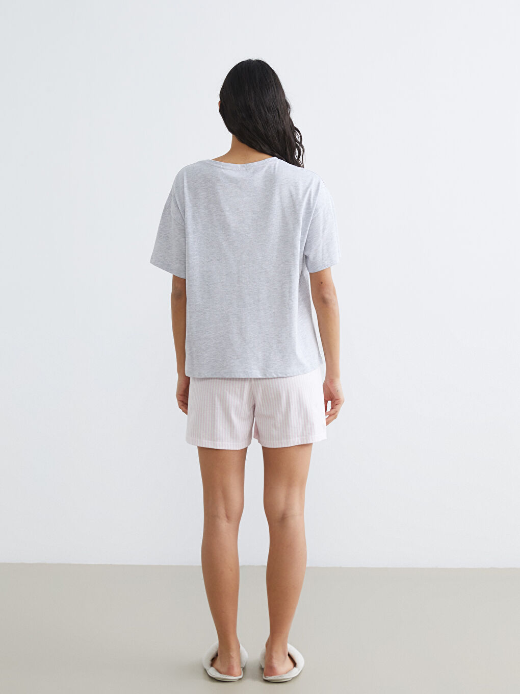 Pembe Çizgili Kadın Şortlu Pijama Takımı-3