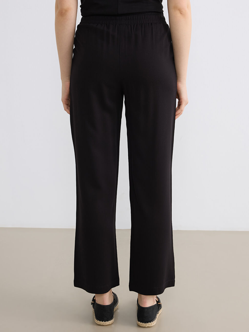 Siyah Beli Lastikli Kadın Pantolon-3