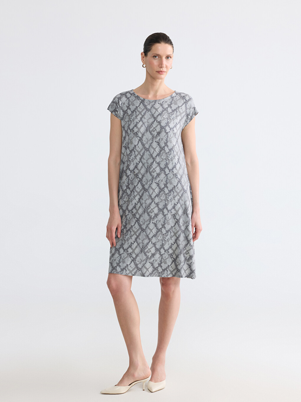 Gemustertes A-linien-kleid Mit Rundhalsausschnitt-1