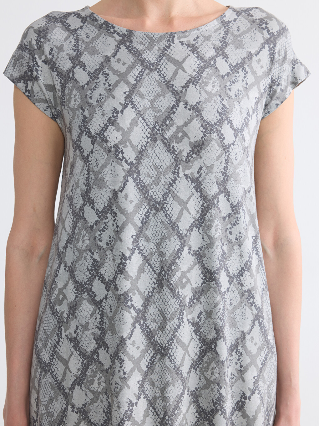 Gemustertes A-linien-kleid Mit Rundhalsausschnitt-2