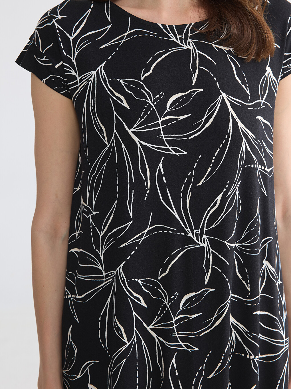 Crew Neck Floral A Form Dress-2