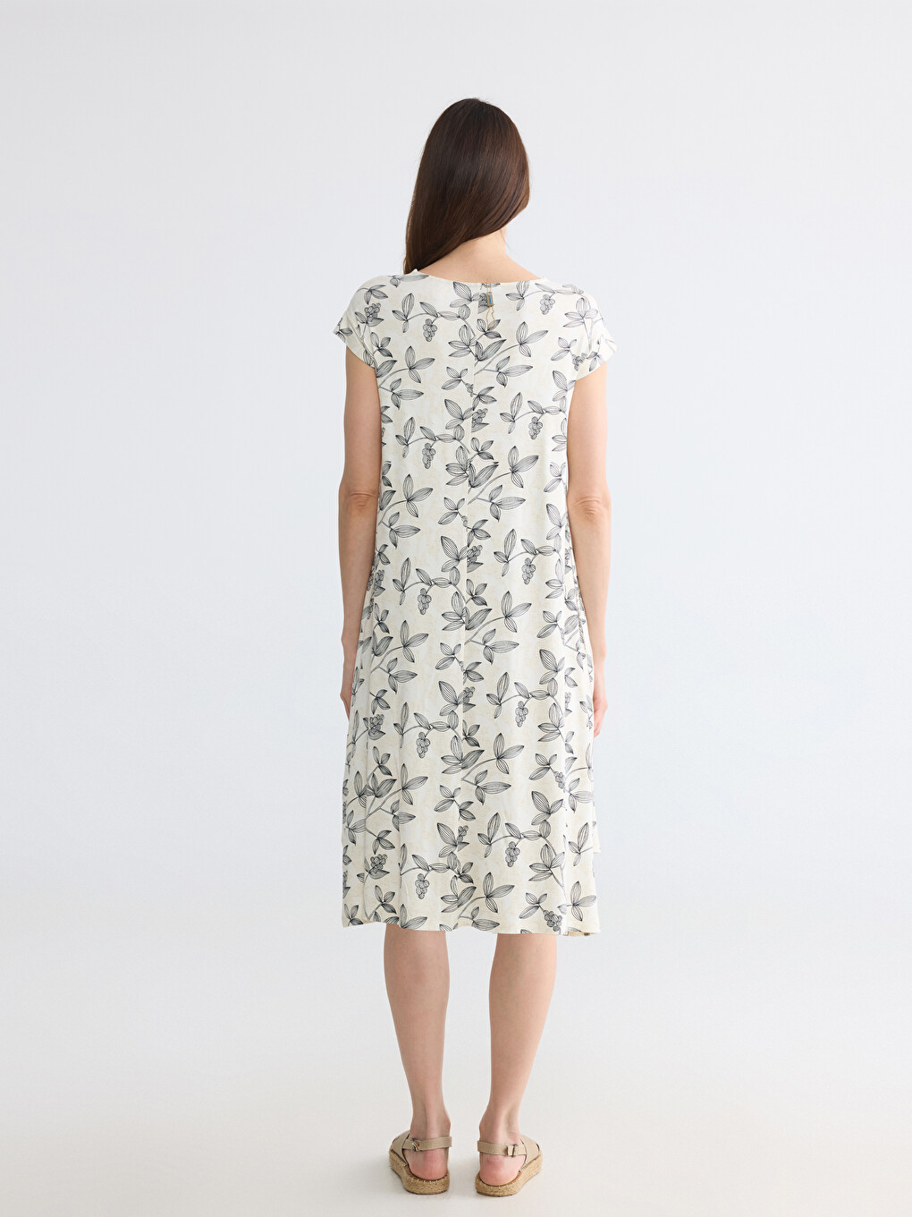 Crew Neck Floral A Form Dress-3