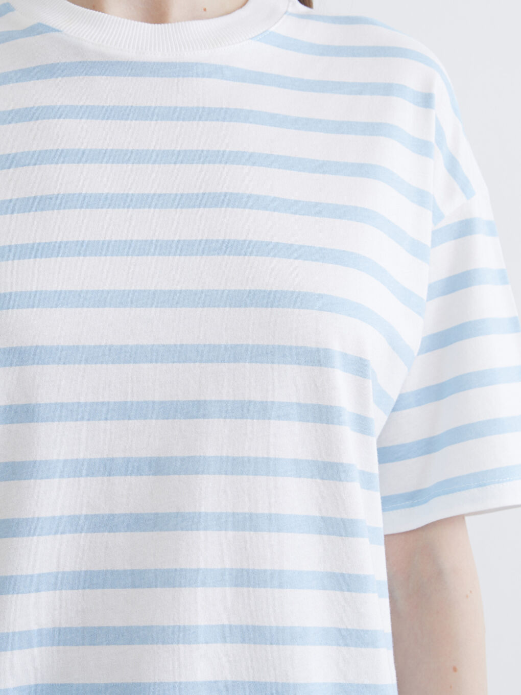 Mavi Bisiklet Yaka Çizgili Kadın Tişört-2