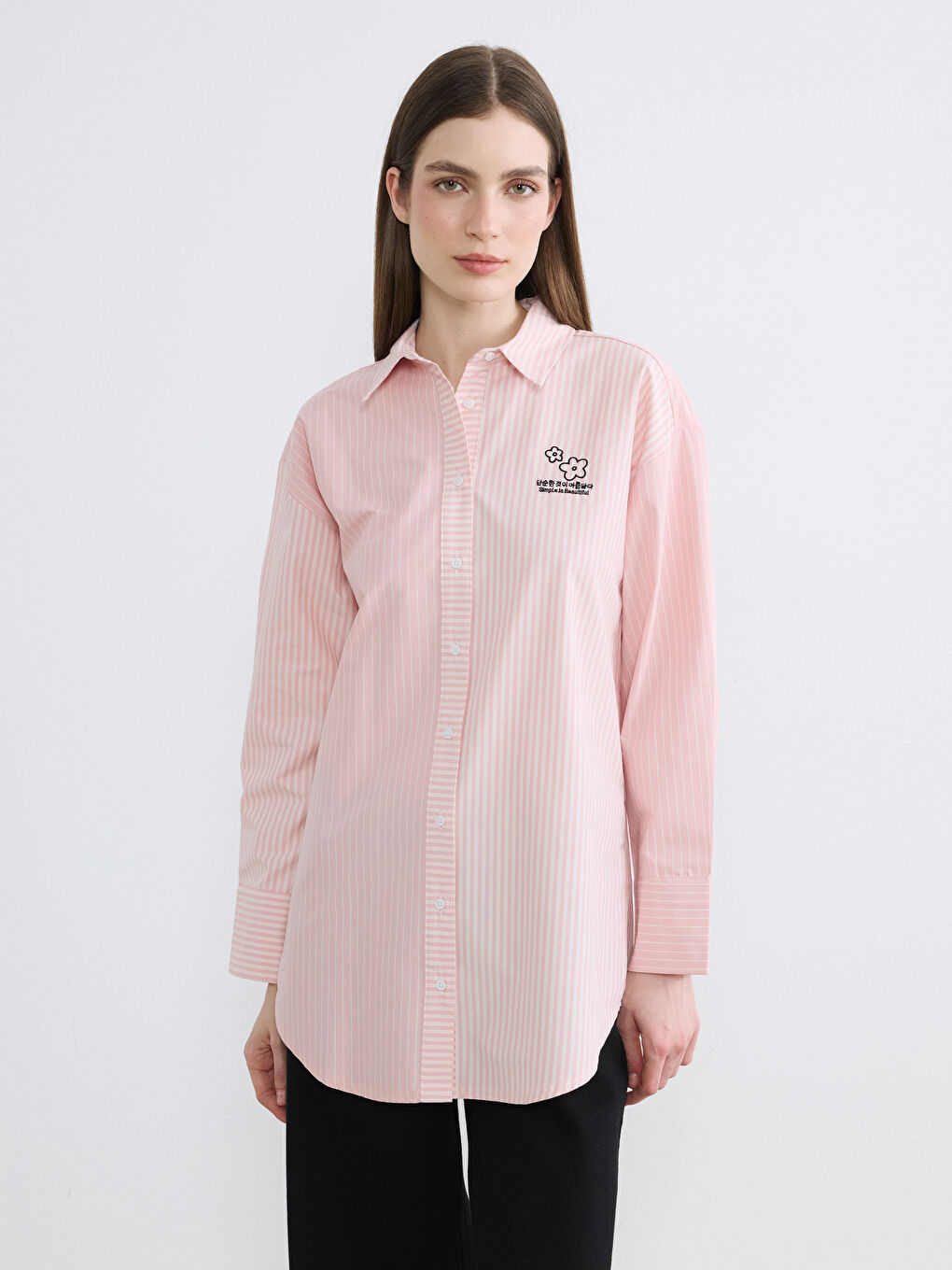 ქალი ვარდისფერი პერანგი ტუნიკა