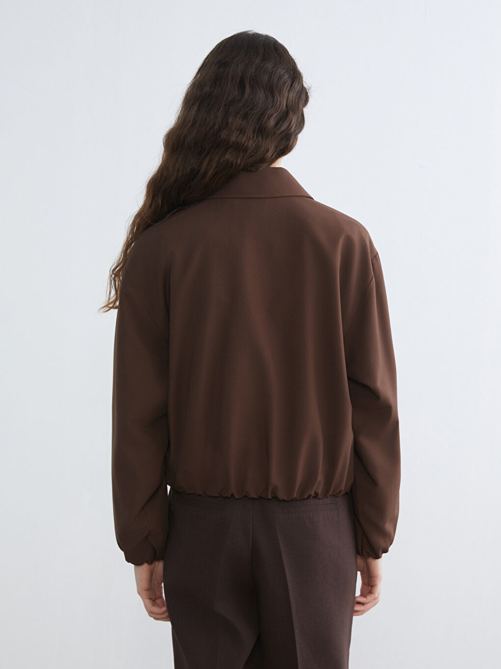 Jachetă pentru femei cu guler tip cămașă-9