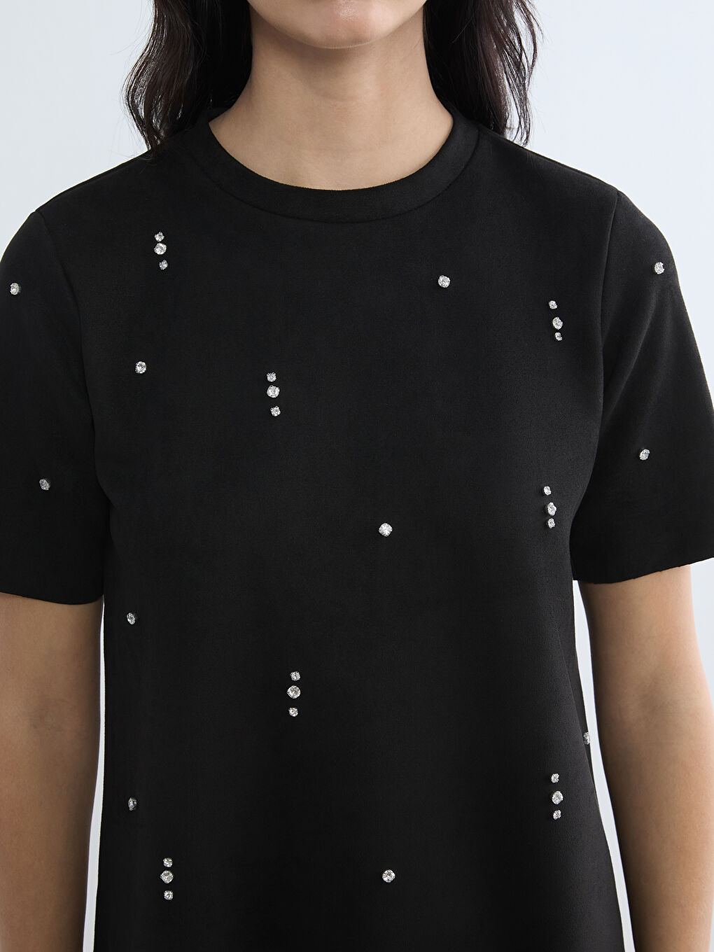 Siyah Bisiklet Yaka Taşlı Mini Elbise-2