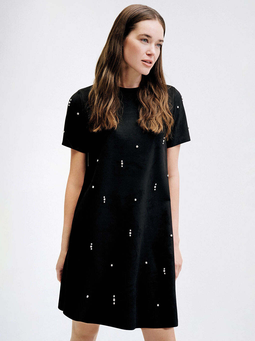 Siyah Bisiklet Yaka Taşlı Mini Elbise-1